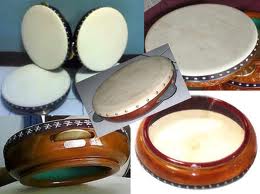 Kompang merupakan alat musik Ritmis yang dimainkan dengan cara dipukul ...